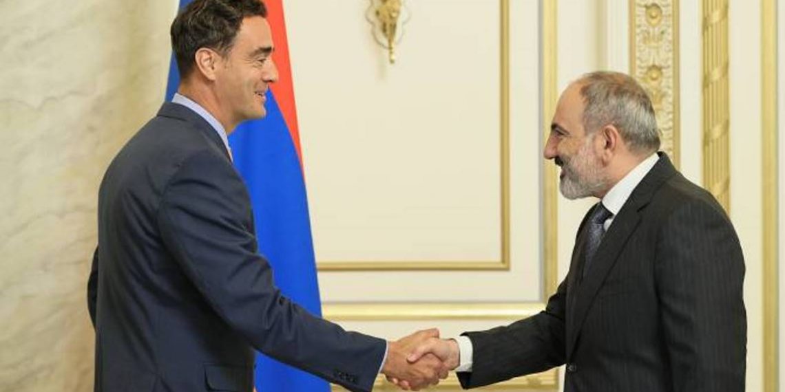 У Армении и Аргентины интенсивные отношения: Никол Пашинян принял Мариано Вергару