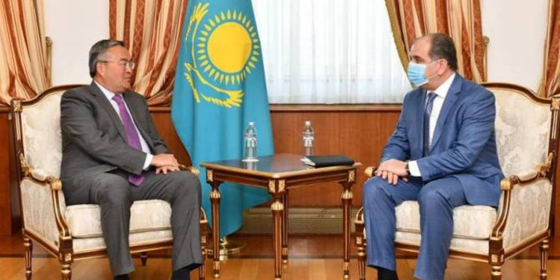 Посол Гевондян и министр иностранных дел Казахстана обсудили вопросы сотрудничества