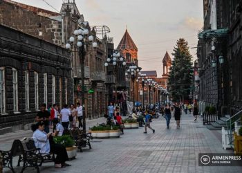 Мэр Гюмри представил реализуемые работы: субвенционные программы и культурные мероприятия