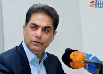 Аппарат премьер-министра Армении пояснил, на каком основании был запрещен въезд в Армению Мурада Папазяна