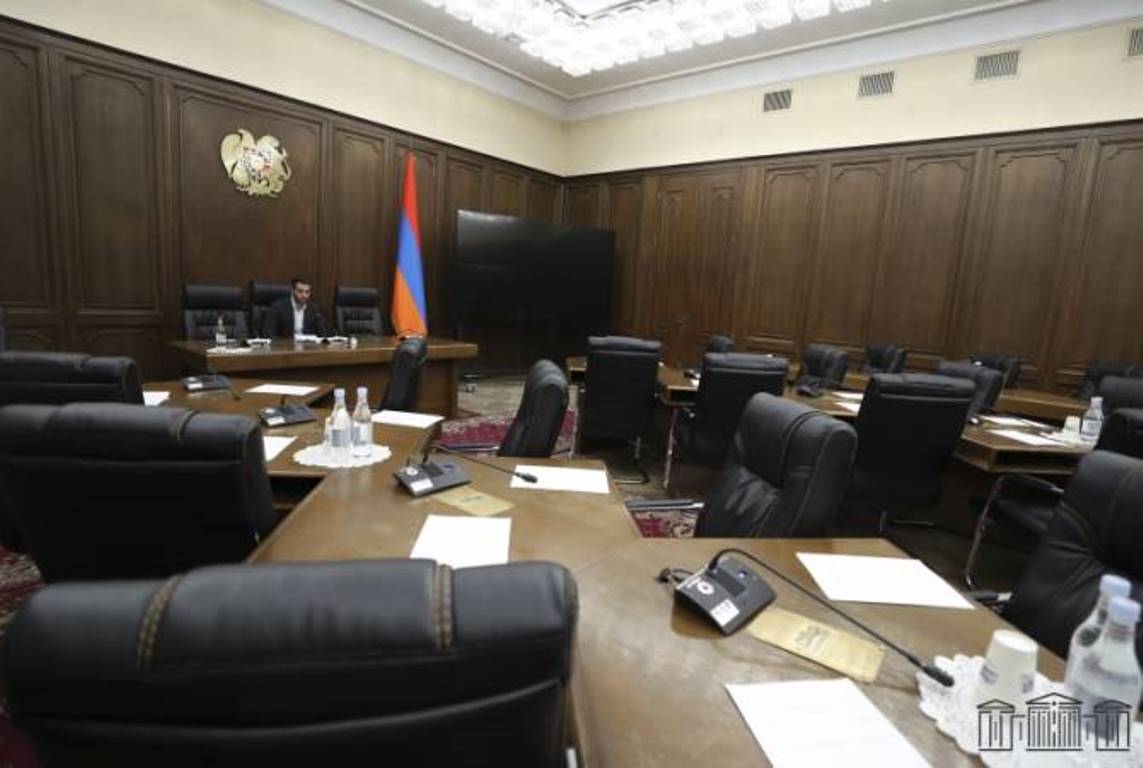 Заседание Совета НС не состоялось: на повестке дня был проект обращения в КС о лишении оппозиционных депутатов мандатов