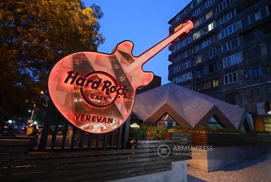 Музейные экспонаты, уникальная кухня: в Ереване скоро откроется Хард Рок Кафе