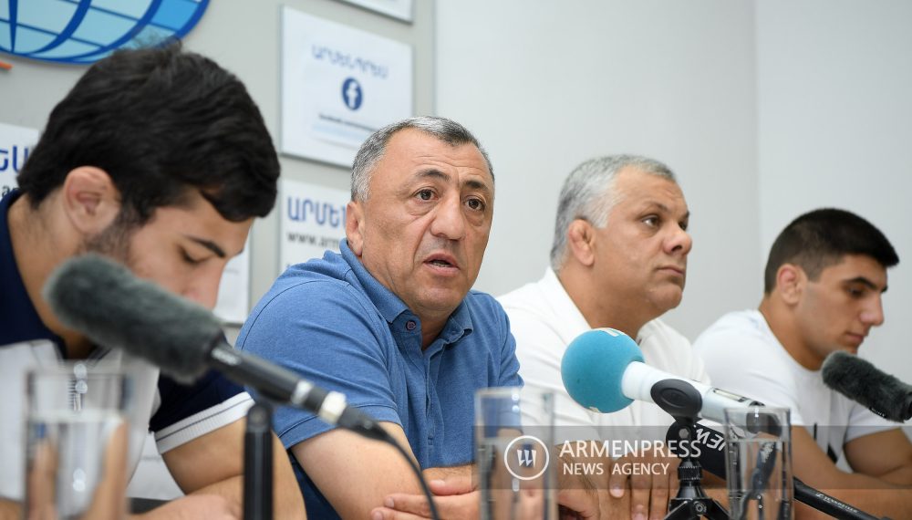 Сборная Армении по греко-римской борьбе под руководством нового главного тренера готовится к Чемпионату мира