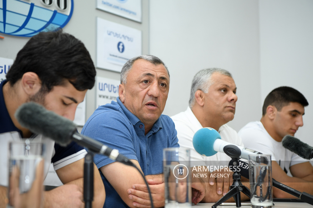 Сборная Армении по греко-римской борьбе под руководством нового главного тренера готовится к Чемпионату мира