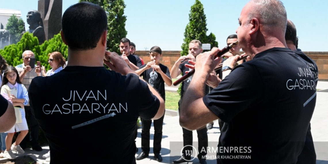 В следующем году в Ереване планируется провести международный фестиваль дудукистов