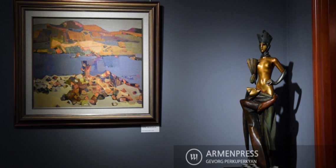 В центре Еревана открылась галерея Form and Season