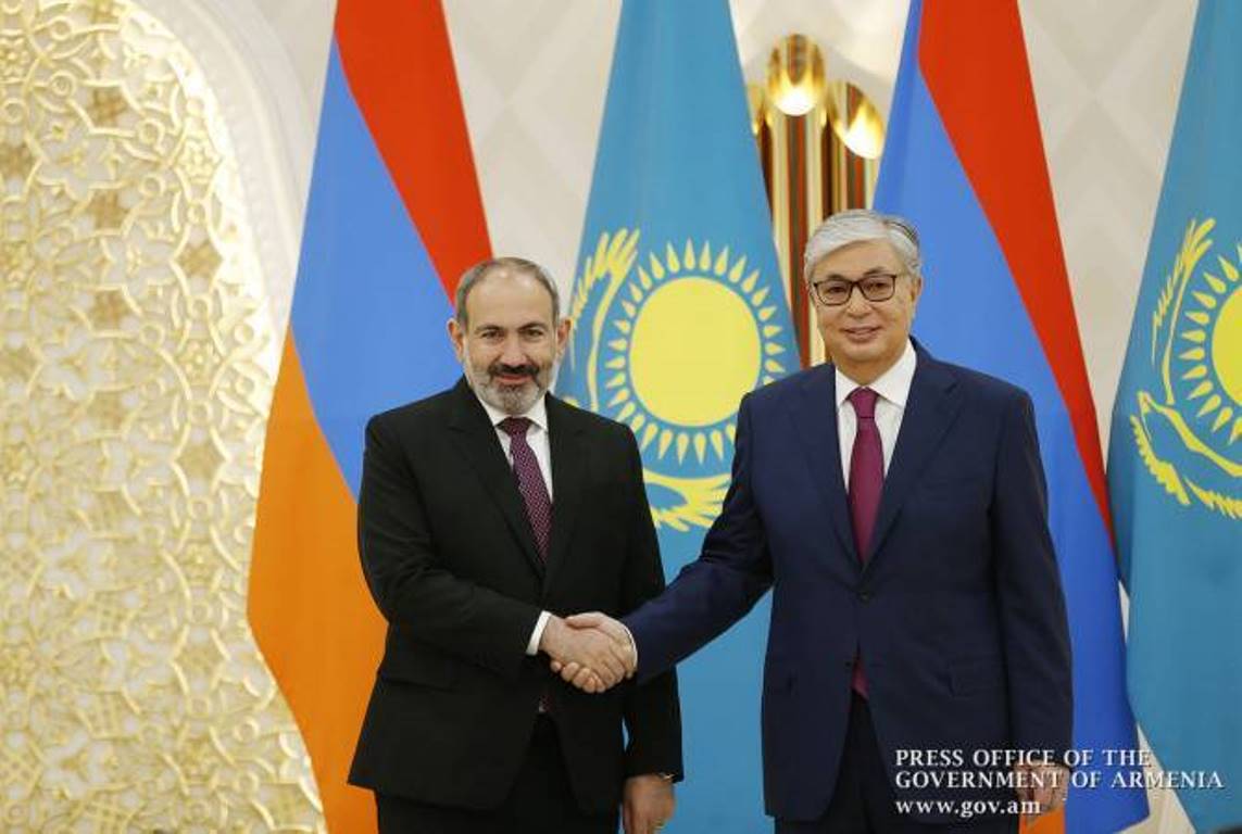 Президент Казахстана поздравил Премьер-министра Армении по случаю 30-летия установления дипломатических отношений