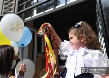 Согласно предварительным данным 1 сентября в Армении в школу пойдут 40 000 первоклассников