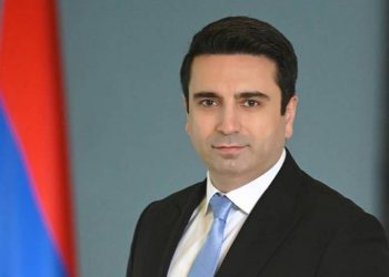 Совершенствование системы образования — императив дня: Ален Симонян поздравил с Днем знаний