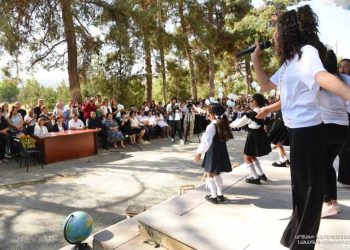 Президент Арцаха присутствовал на празднике Первого звонка в армяно-итальянском образовательном комплексе Степанакерта