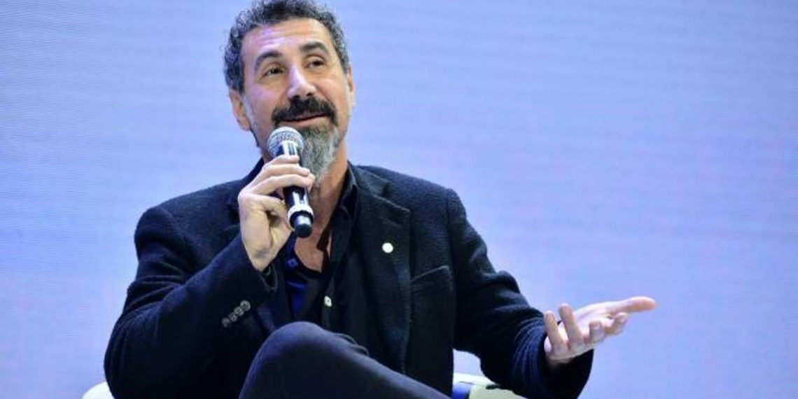 Серж Танкян уже в Армении