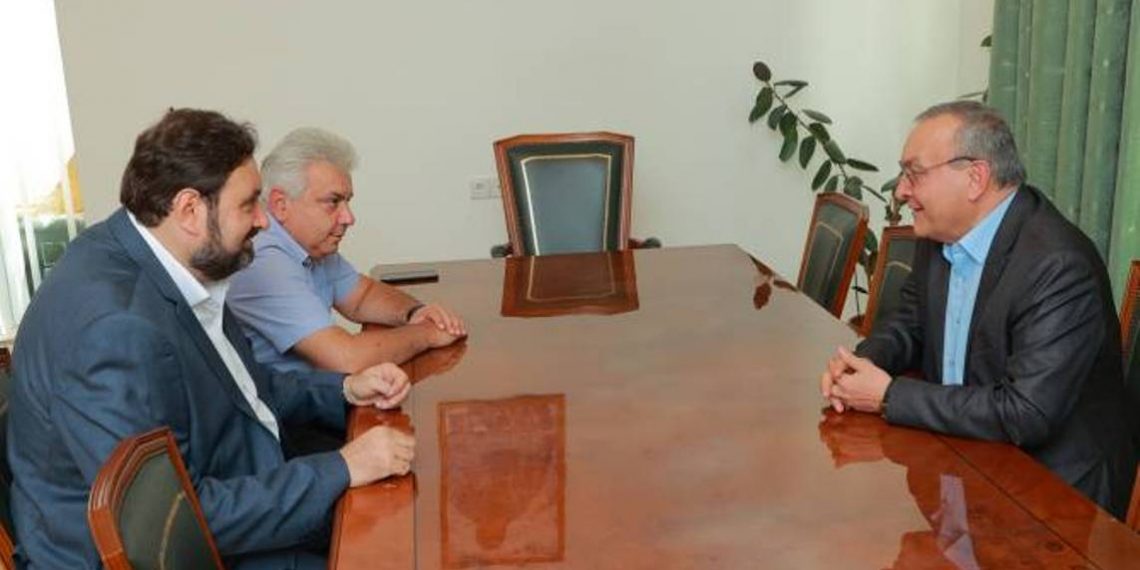Председатель НС Арцаха принял председателя Правления Общенационального армянского образовательного и культурного союза
