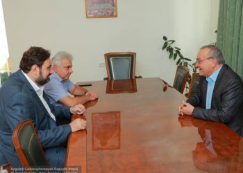Председатель НС Арцаха принял председателя Правления Общенационального армянского образовательного и культурного союза