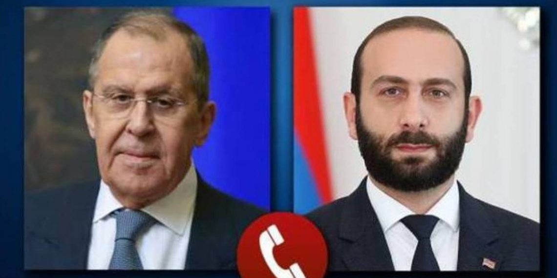 Арарат Мирзоян и Сергей Лавров обсудили ход реализации трехсторонних соглашений по Нагорному Карабаху
