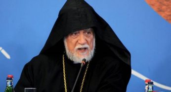 Католикос Арам I поздравил президента Арцаха с Днем провозглашения Республики Арцах