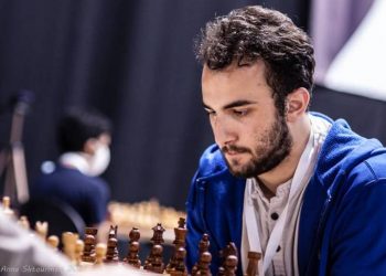 Арам Акопян отстает от лидера Dubei Open на пол-очка