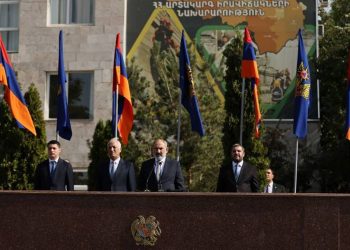 Премьер-министр Никол Пашинян присутствовал на празднике, посвященном Дню работника ЧС