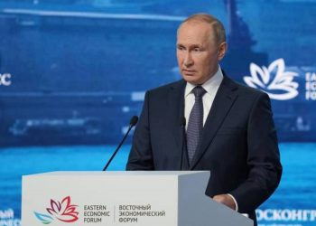 Владимир Путин заявил о постоянной связи с Николом Пашиняном по вопросу Нагорного Карабаха