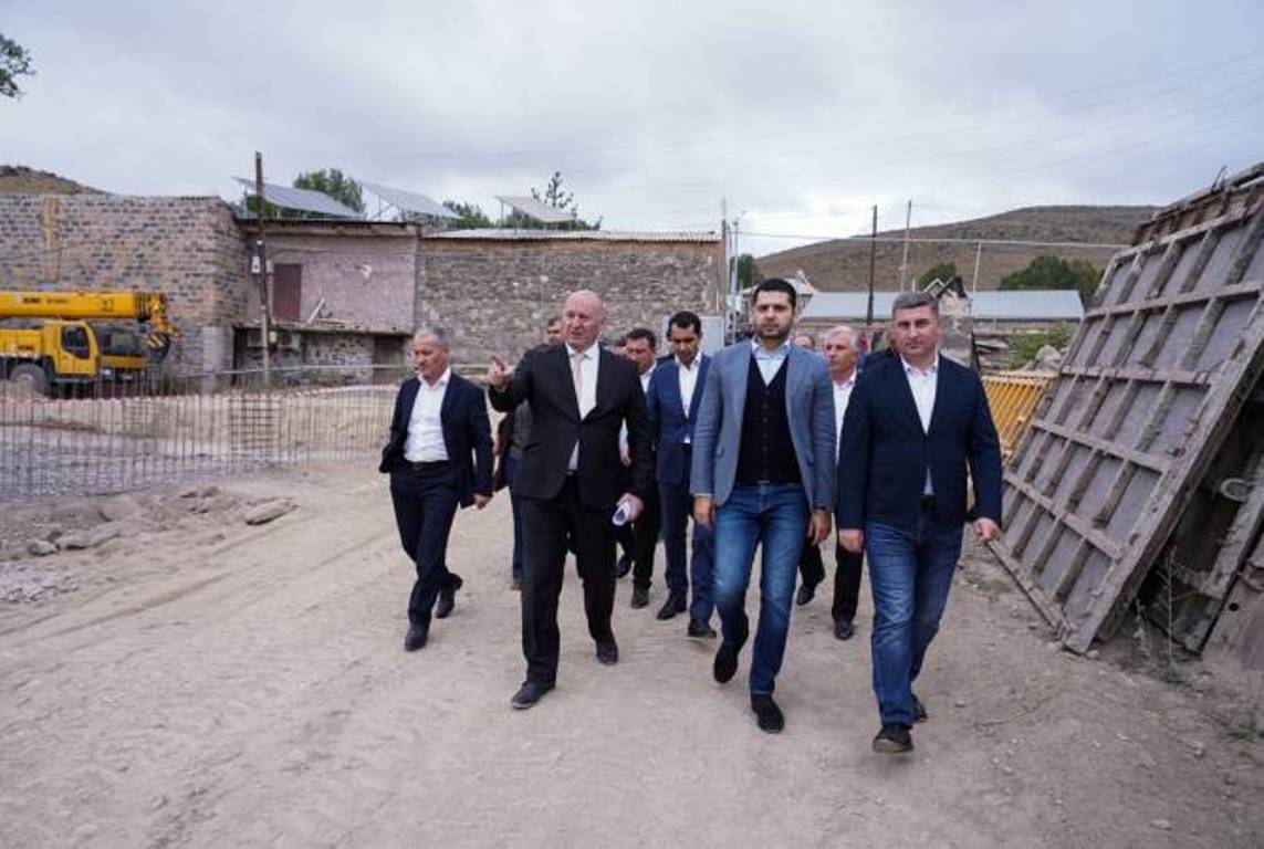 Вице-премьер Армении в Гегаркунике осмотрел работы, проводимые за счет средств государственного бюджета