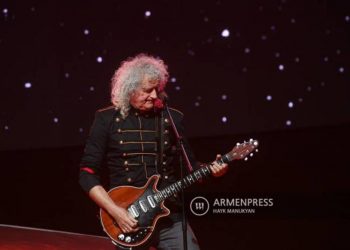 В Армении я чувствовал себя как дома: Брайан Мэй поделился впечатлениями