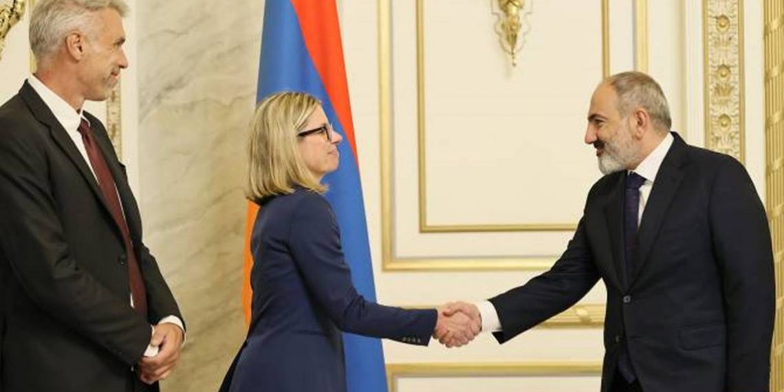 Премьер-министр Армении принял регионального вице-президента Всемирного банка