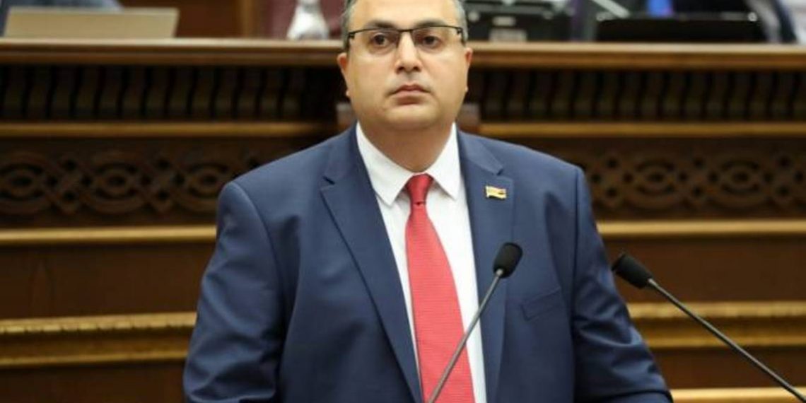 В Армении от ОДКБ требуют немедленных мер, вытекающих из договорных обязательств