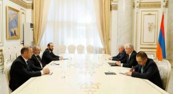 Премьер-министр Пашинян принял российского сопредседателя Минской группы ОБСЕ Игоря Ховаева