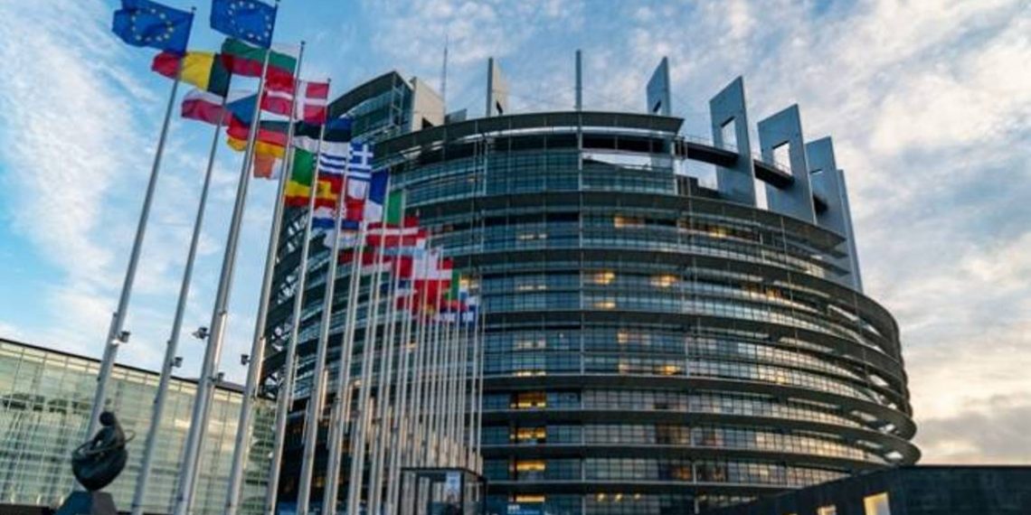 Депутаты Европарламента призывают Баку уважать территориальную целостность Республики Армения