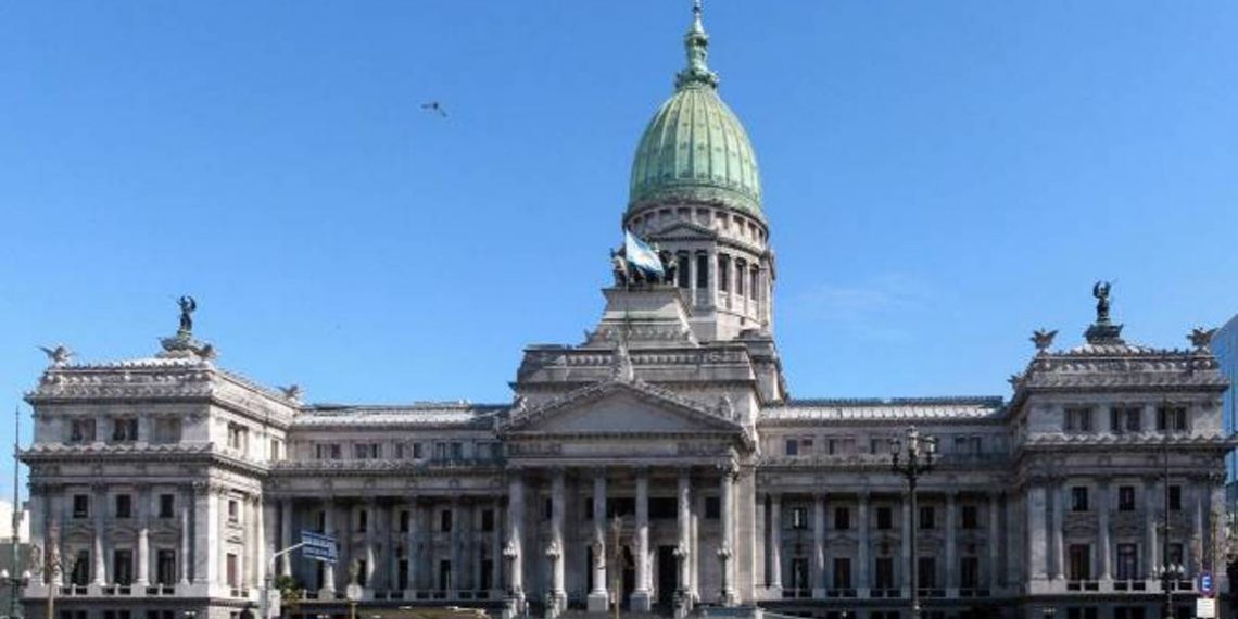 Аргентинские депутаты в связи с агрессией Азербайджана выразили послу Армении свою солидарность