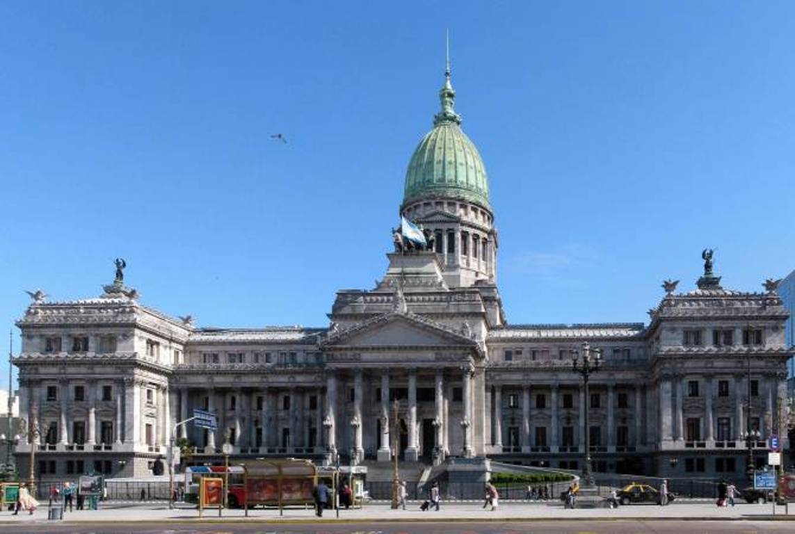 Аргентинские депутаты в связи с агрессией Азербайджана выразили послу Армении свою солидарность