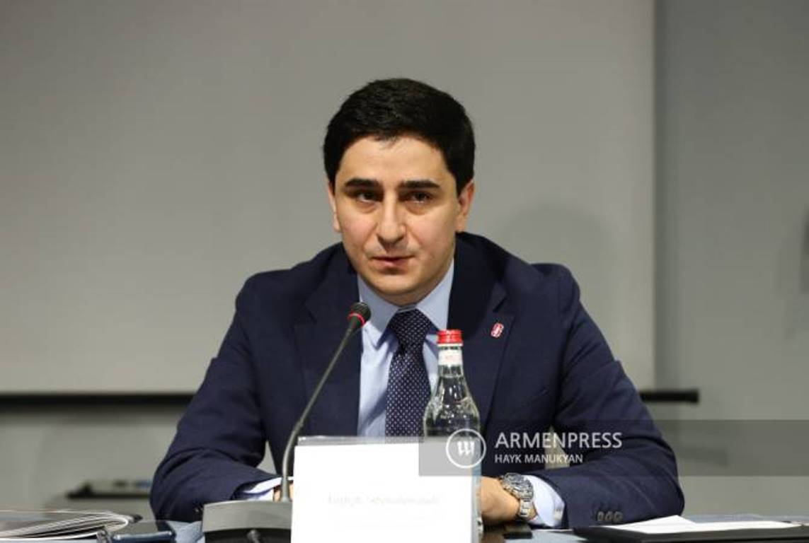Егише Киракосян обратился в Европейский суд для защиты прав армянских пленных, снятых в видеоматериалах Азербайджана