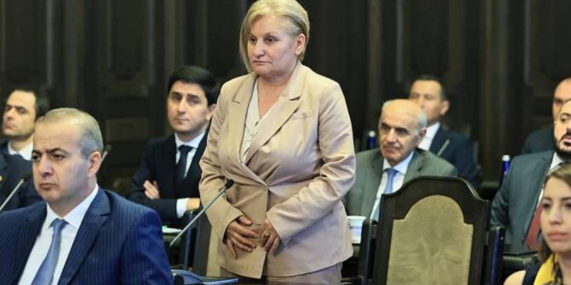 Парламент Армении обсуждает кандидатуру Седы Сафарян на замещение должности судьи КС