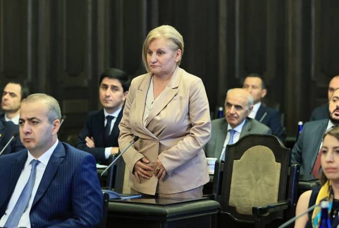 Парламент Армении обсуждает кандидатуру Седы Сафарян на замещение должности судьи КС