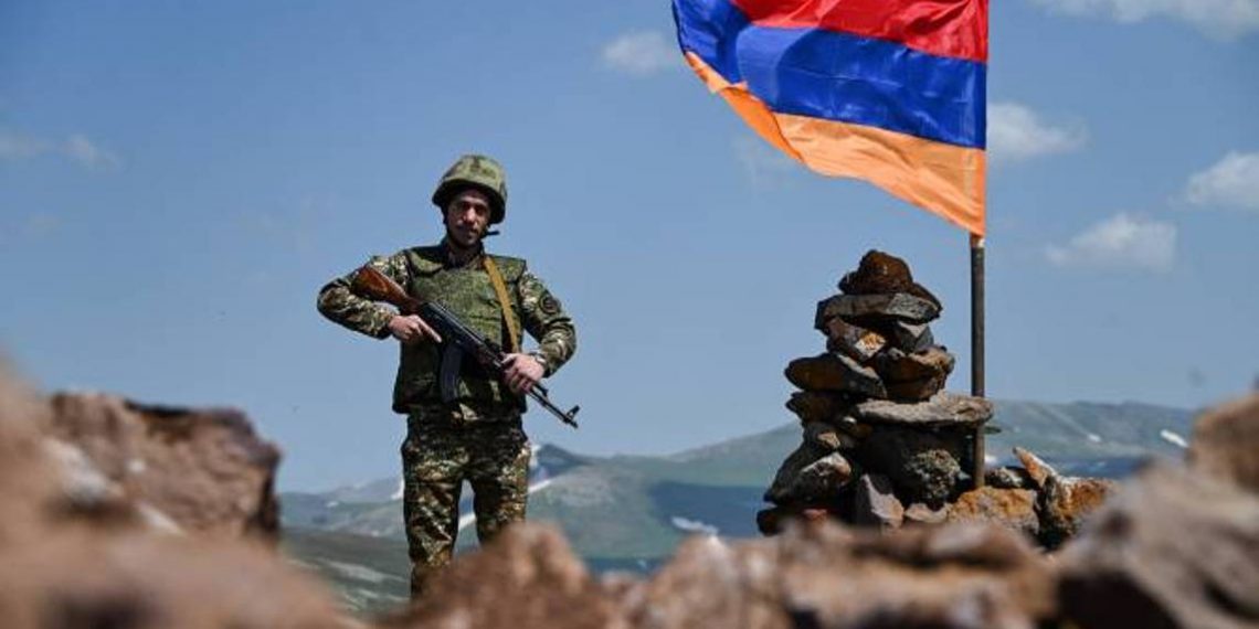 По состоянию на 11:00 на армяно-азербайджанской границе значительных инцидентов не зафиксировано: МО Армении