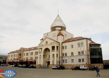 В Ереван приехала делегация Национального собрания Арцаха