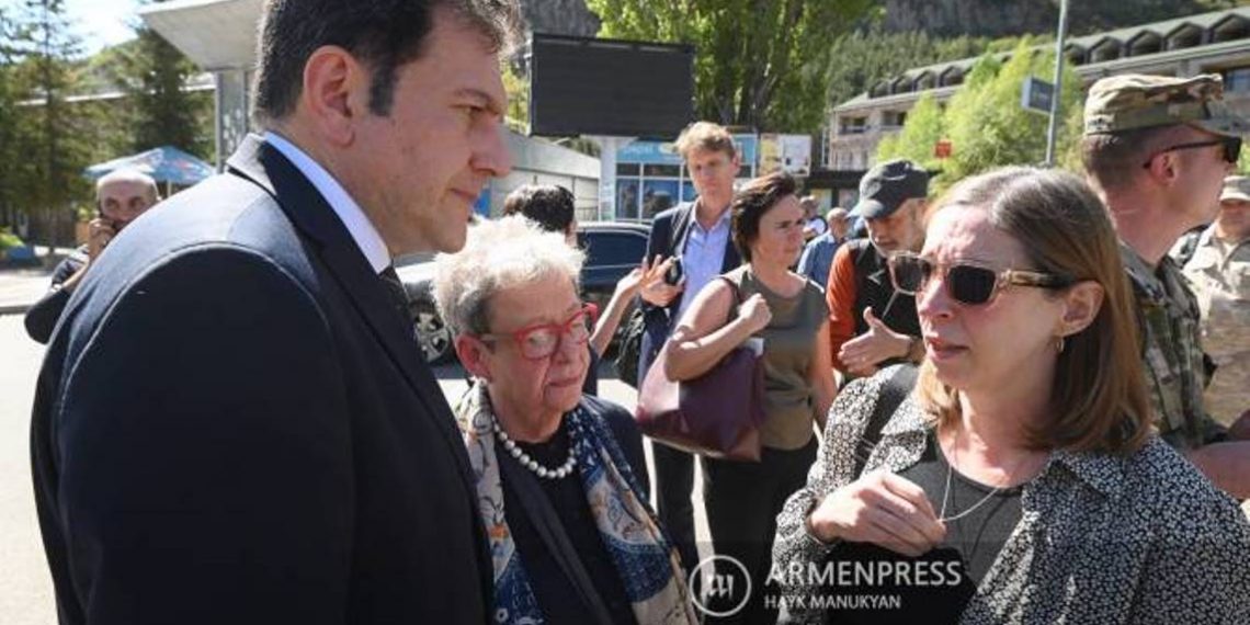 Вопрос принятия резолюции по итогам обсуждений на заседании СБ ООН на данный момент обсуждается: замминистра ИД Армении