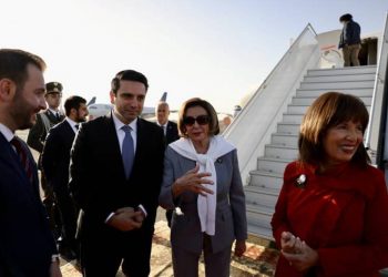 Нэнси Пелоси уехала из Армении