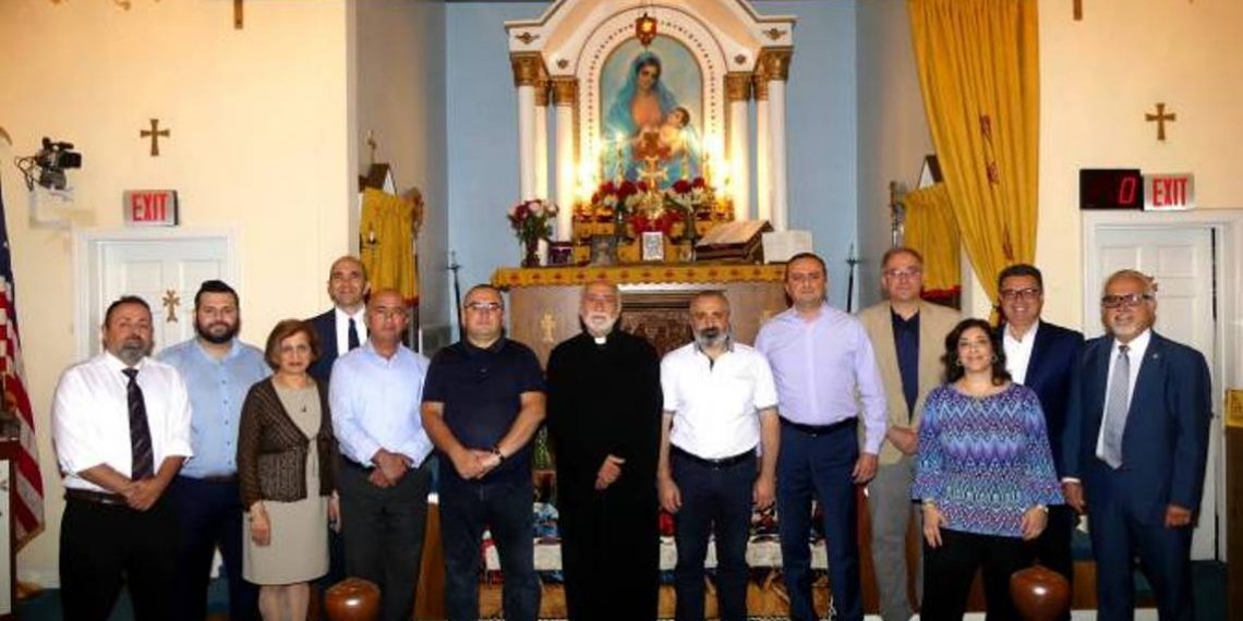 Министр иностранных дел Арцаха Давид Бабаян посетил армянские церкви Вашингтона