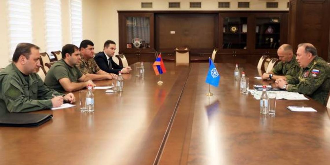 Начальник Объединенного штаба ОДКБ представил министру обороны Армении результаты проделанной работы