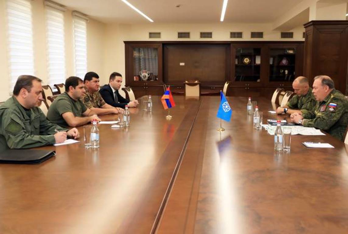 Начальник Объединенного штаба ОДКБ представил министру обороны Армении результаты проделанной работы