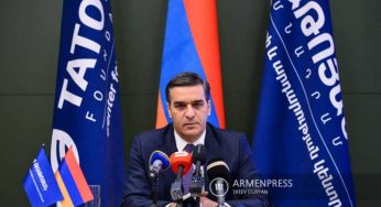 Сверхзадача — документирование последствий агрессии Азербайджана и представление их международному сообществу: Татоян