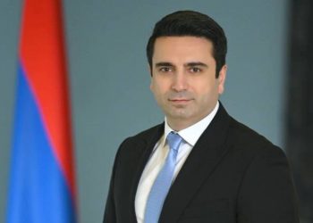 Важно найти в себе силыи побороть отчаяние, действовать и творить во имя независимости. Спикер НС Армении