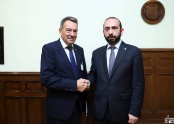 Мирзоян на встрече с председателем МККК подчеркнул необходимость строжайшего осуждения военных преступлений Азербайджана