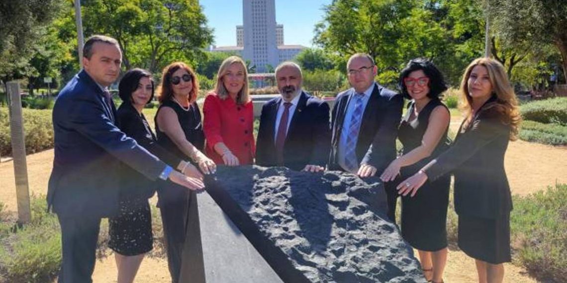 Давид Бабаян встретился с руководителями административного органа округа Лос- Анджелес