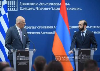 Политика пересмотра карт потерпит неудачу: мессидж министра ИД Греции желающим изменить карты