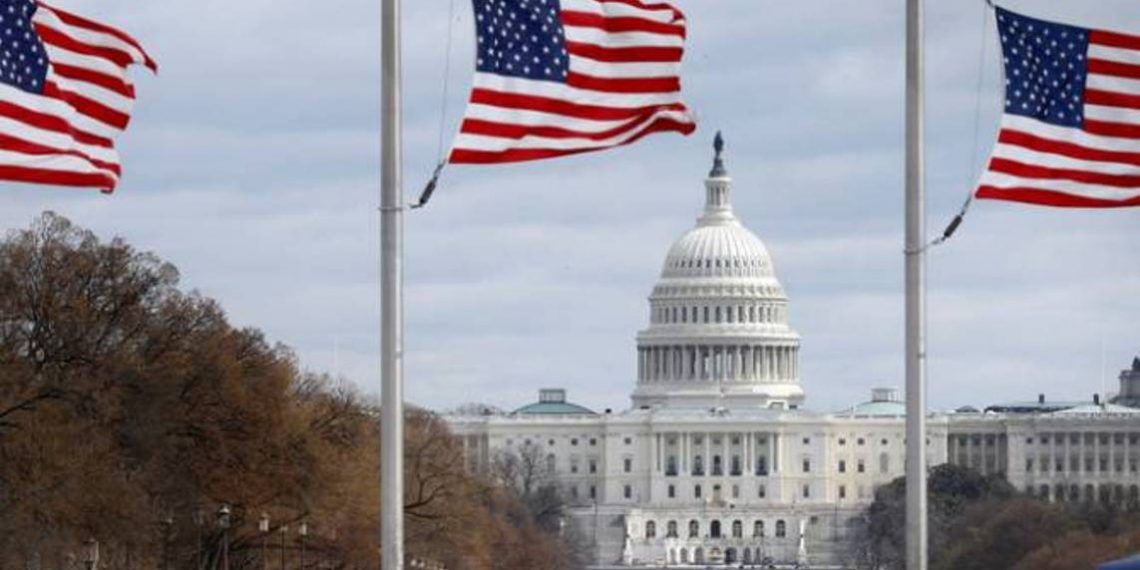 Резолюция, лишающая Азербайджан военной помощи и предусматривающая санкции, представлена и в Сенат США