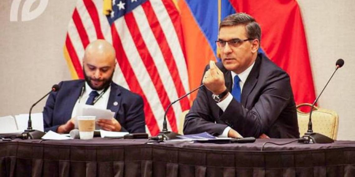 Арман Татоян на конференции в США представил доказательства военных преступлений Азербайджана