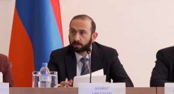 Азербайджан пытается достичь своих устремлений путем применения силы: глава МИД аккредитованным в Армении дипломатам