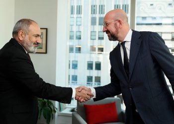 Пашинян на встрече с Мишелем подчеркнул необходимость адресной оценки относительно агрессии Баку