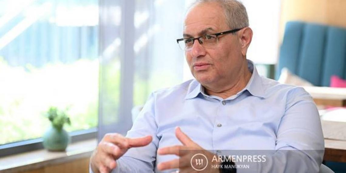 Армянский астрофизик из НАСА уверен, что жизнь в космосе будет обнаружена лет через 20